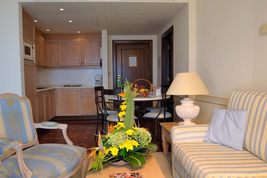 Pestana Royal All Inclusive Ocean & Spa Resort Funchal  Room photo